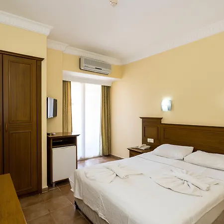 Ξενοδοχείο Miray 3*