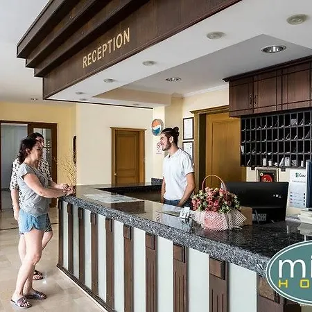 Ξενοδοχείο Miray 3*