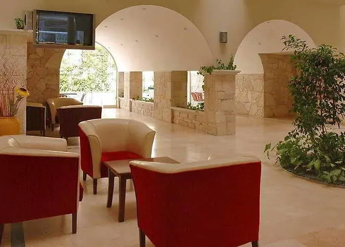 米雷酒店 3* 马尔马里斯